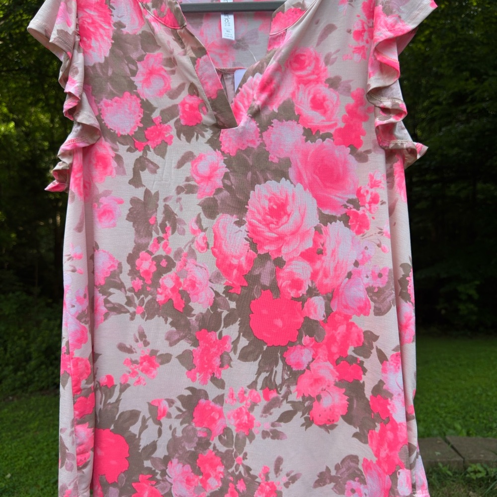 ‼️NWT‼️. Dear Scarlett Ruffled Sleeveless Blouse